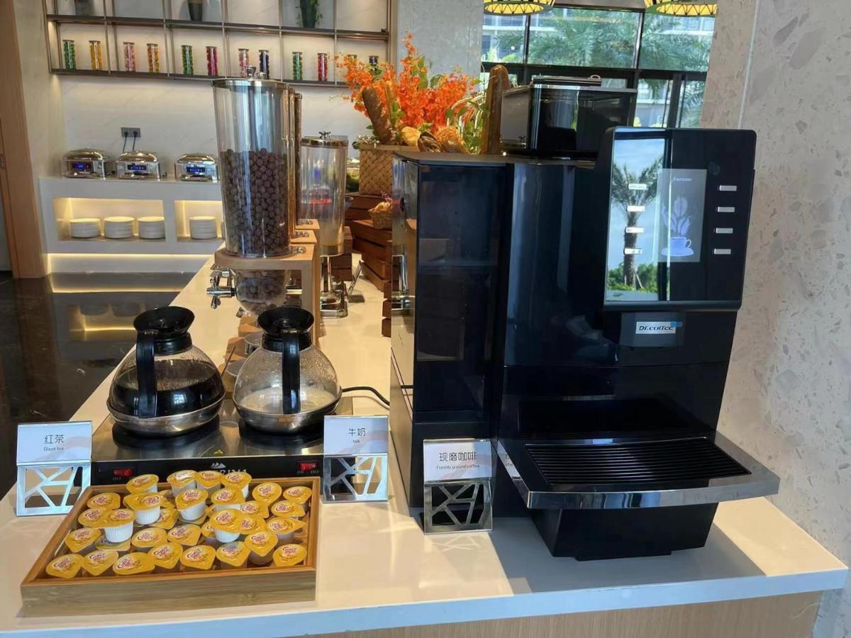 Hotel Jiahong - Baiyun Airport Branch 4*