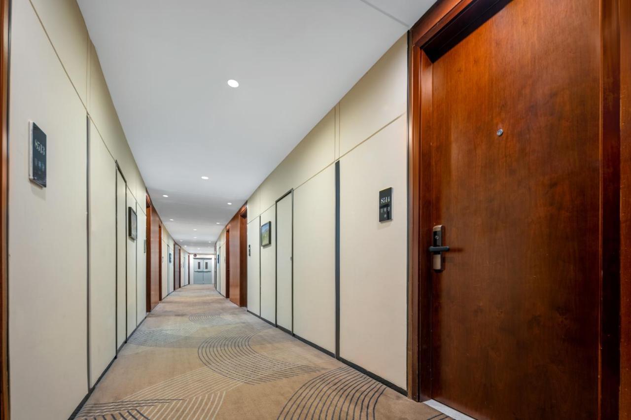 Hotel Ausotel Smart Baiyun Airport: Fair Support & Free Shuttle Guangzhou
