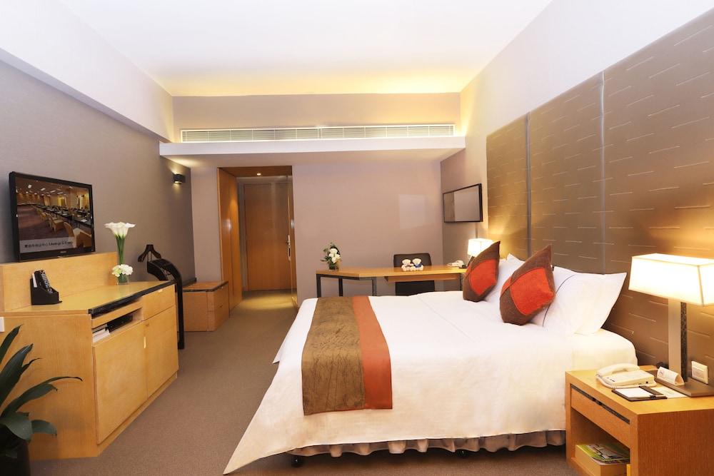 Jianguo Hotel