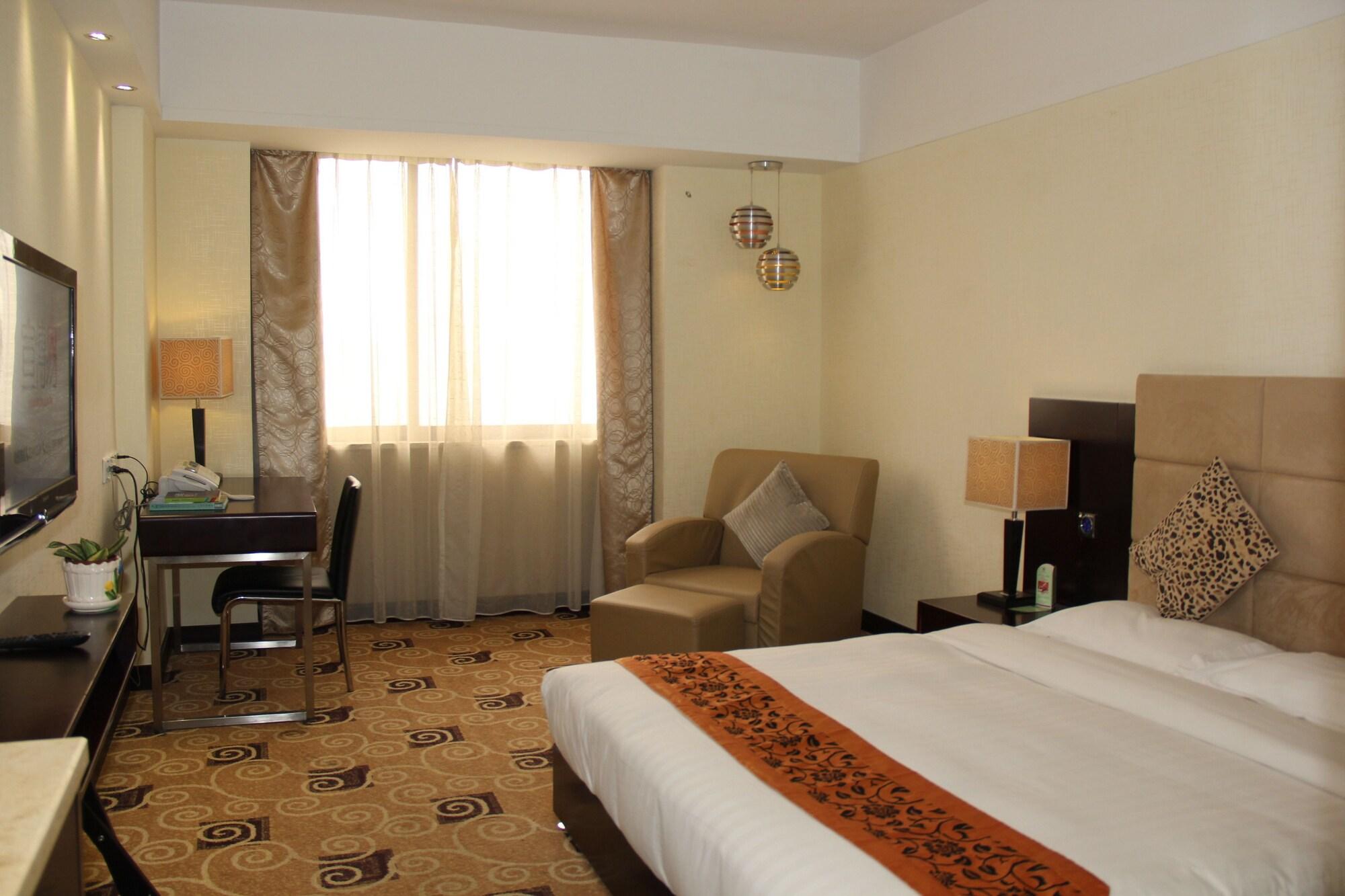 Hotel Guangyong Lido 3*