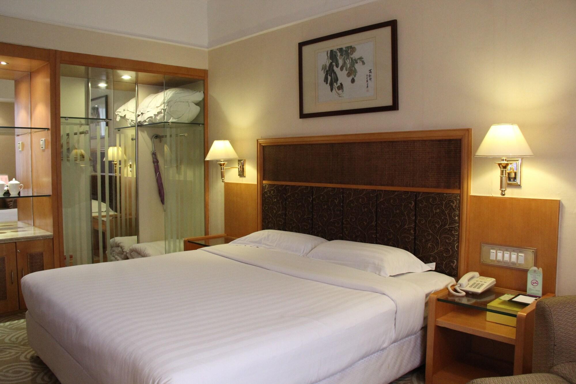 Hotel Guangyong Lido 3*