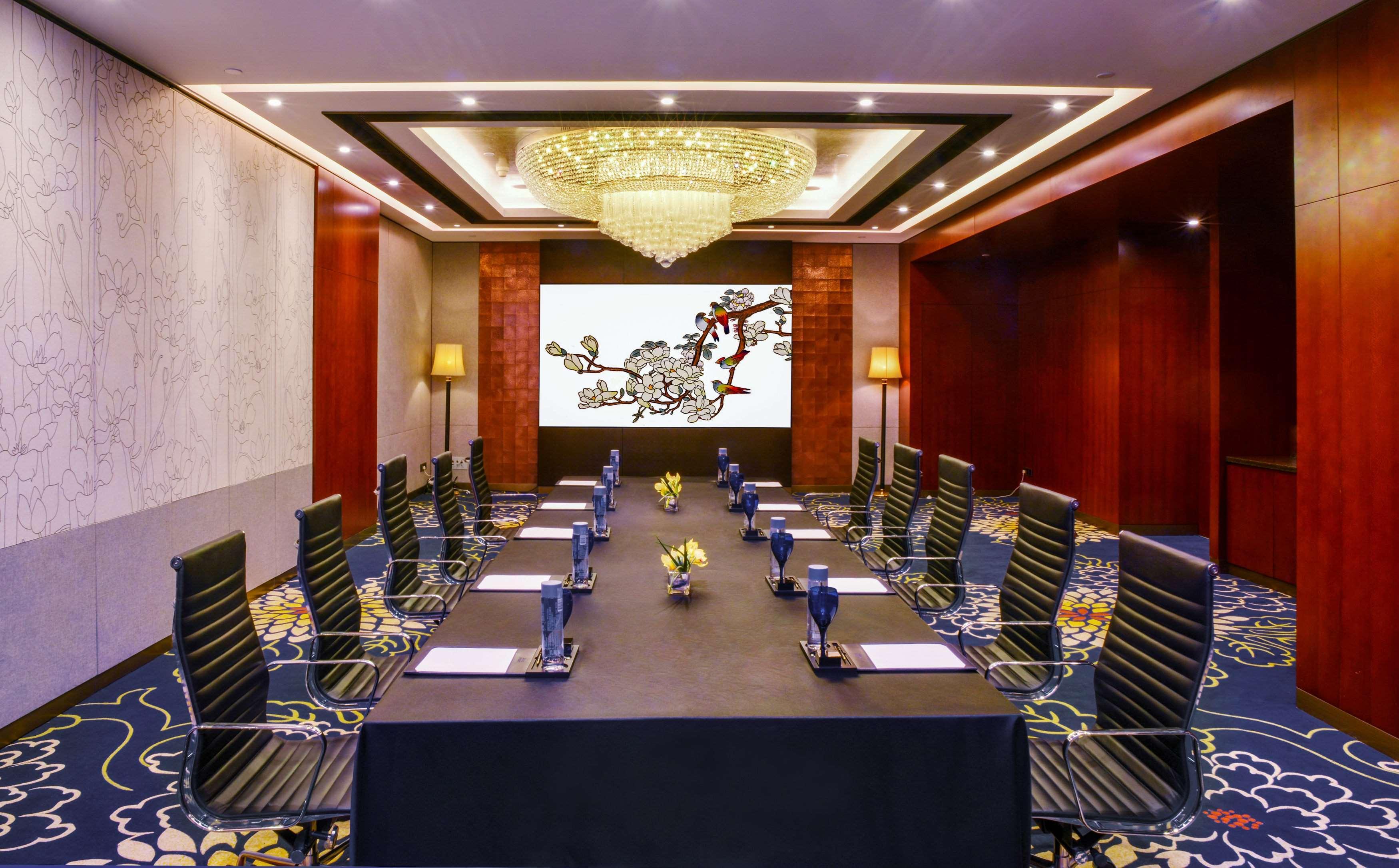 Hotel The Garden Guangzhou: Exhibition Center Shuttle & Fair Services 5*