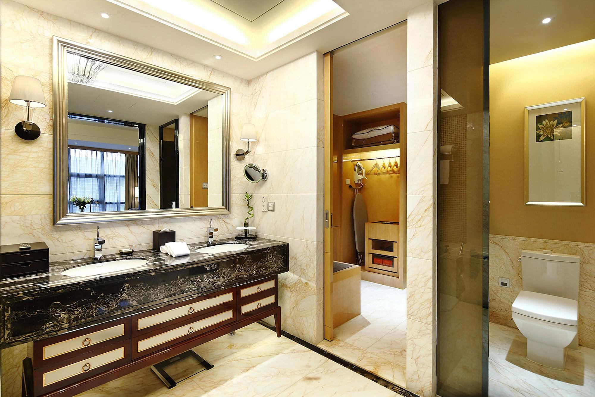 Hilton Baiyun - Free Shuttle For Fair Period, Close To Luhu Golf Club & Leather Market Hotel Guangzhou