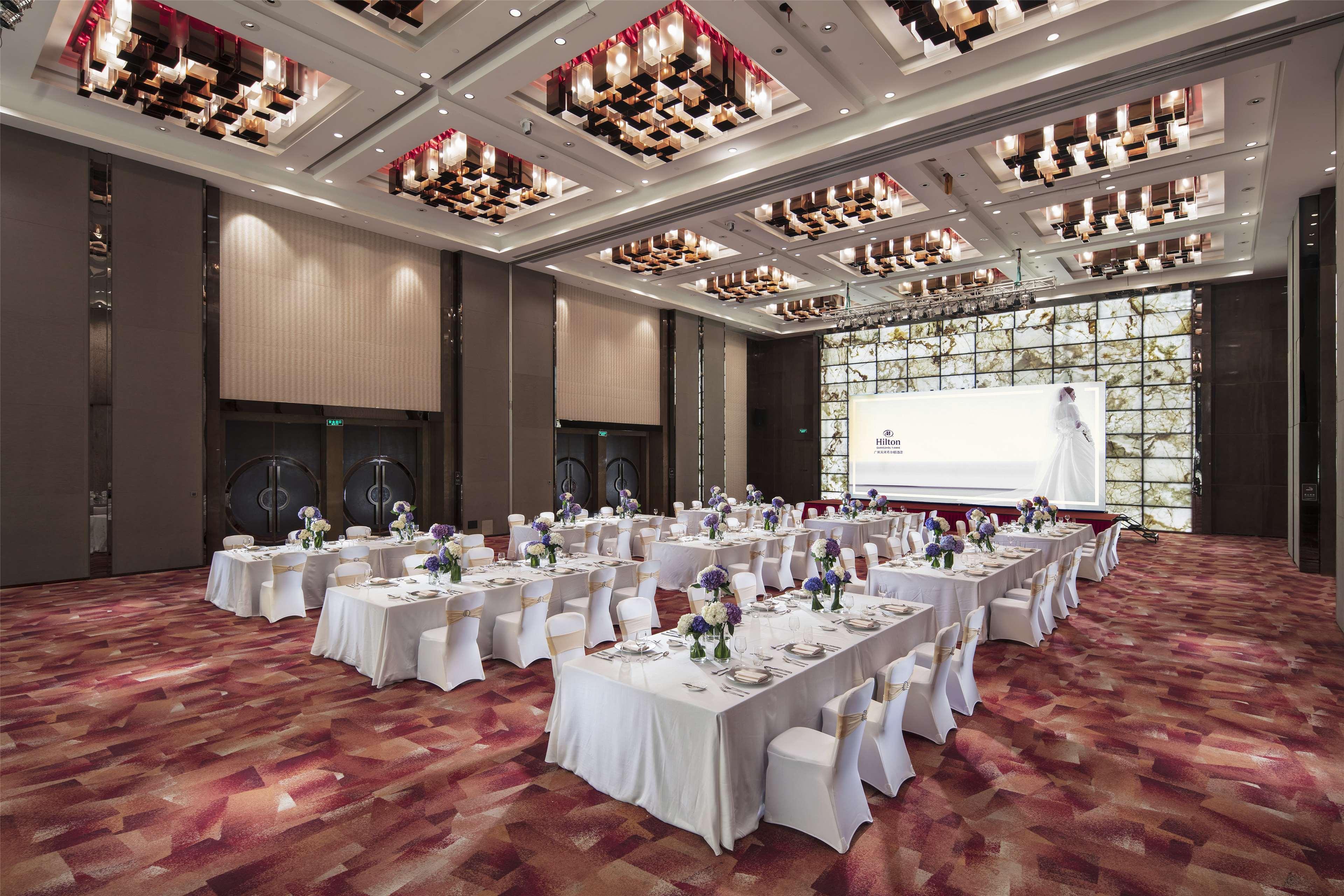 Hotel Hilton Tianhe: Fair Shuttle & Registration 5*