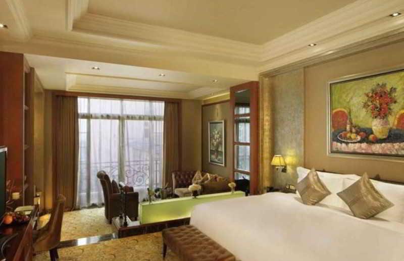 Chateau Starriver Peninsula Hotel 5*
