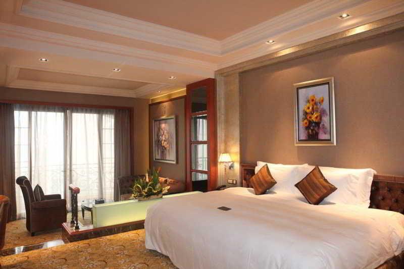 Chateau Starriver Peninsula 5* Guangzhou