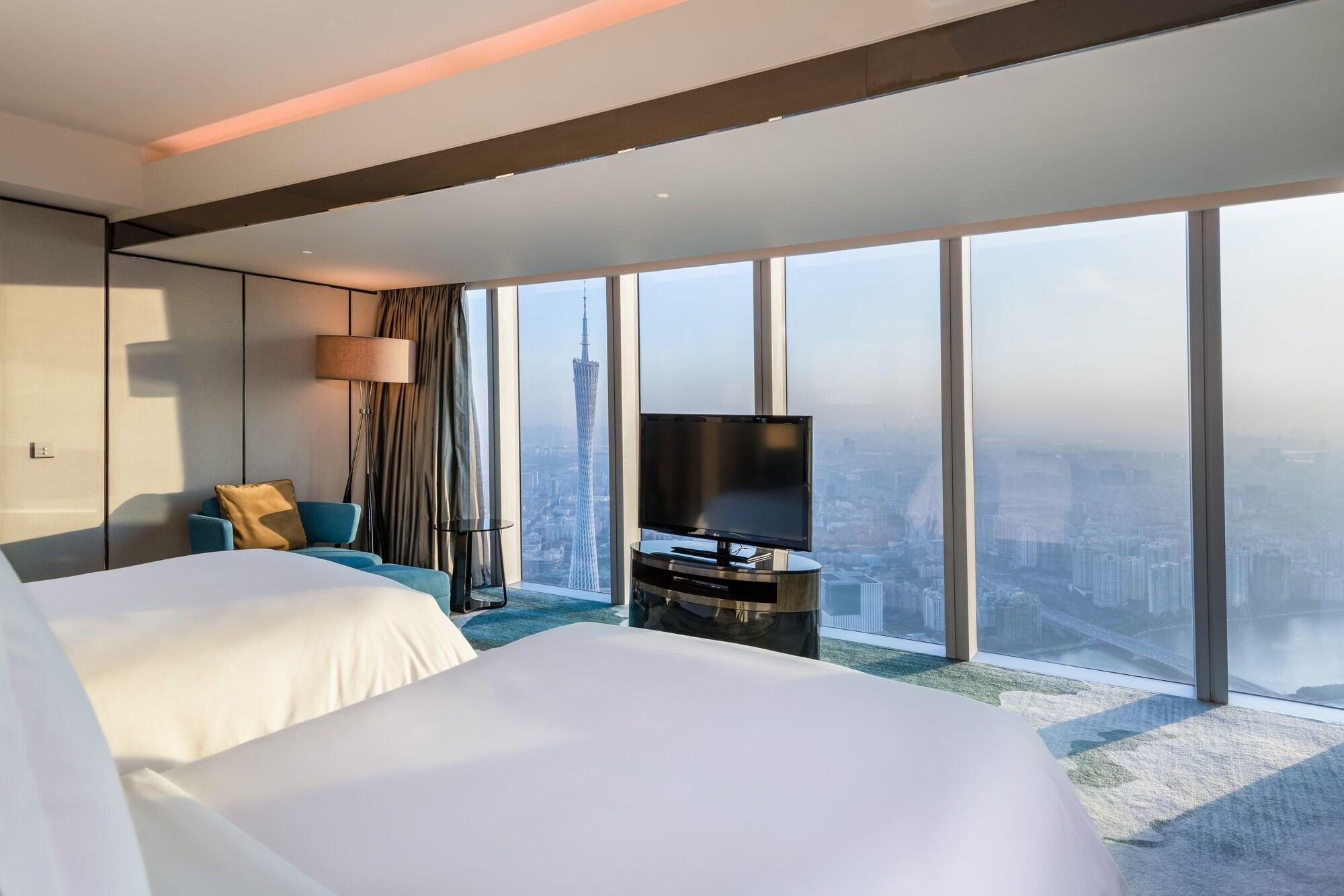 Four Seasons - Free Shuttle Bus To Fair Complex & Overseas Buyer Registration Services During Fair Period Hotel Guangzhou