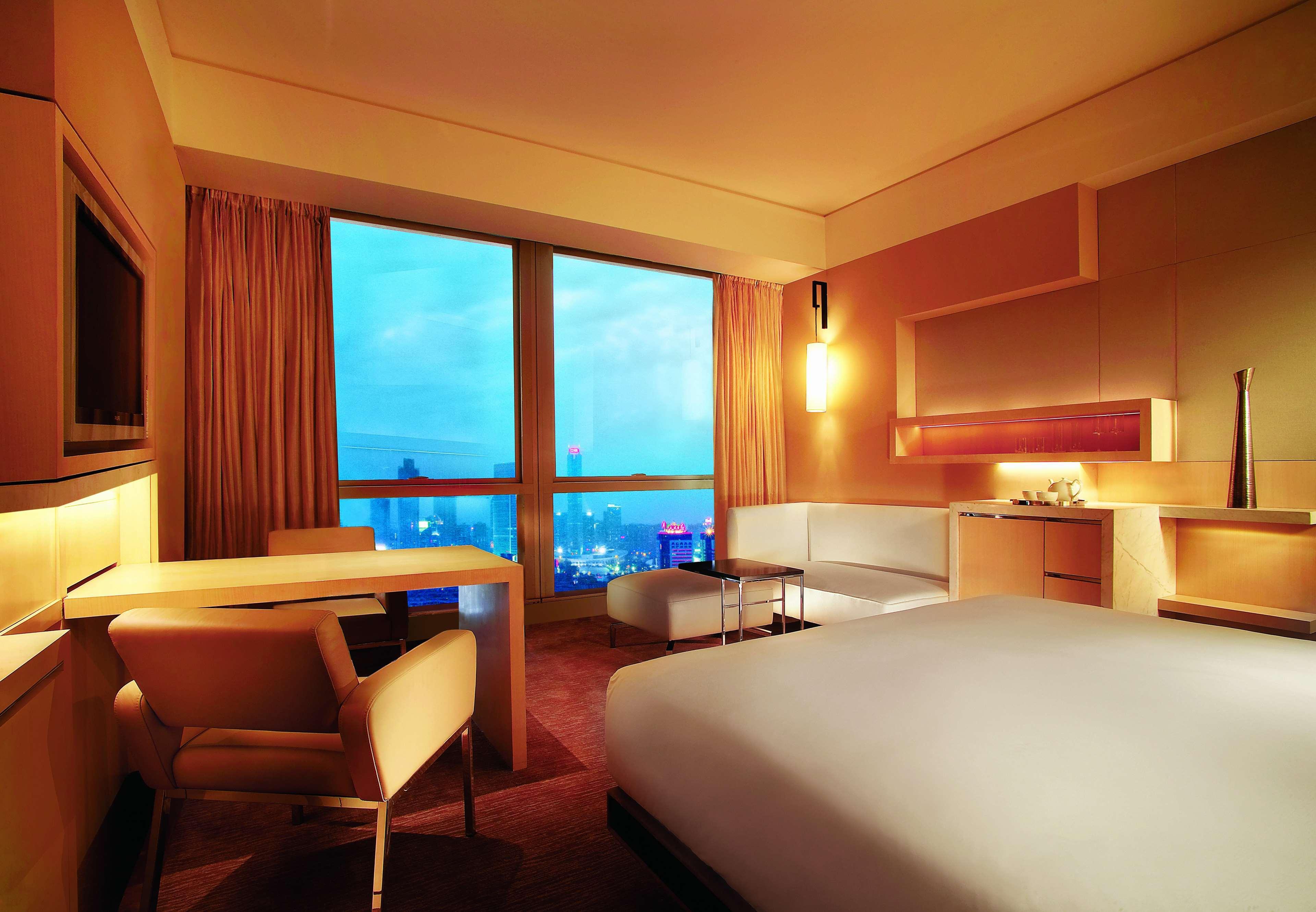 Grand Hyatt - Free Shuttle Between And Exhibition Center During Fair Guangzhou