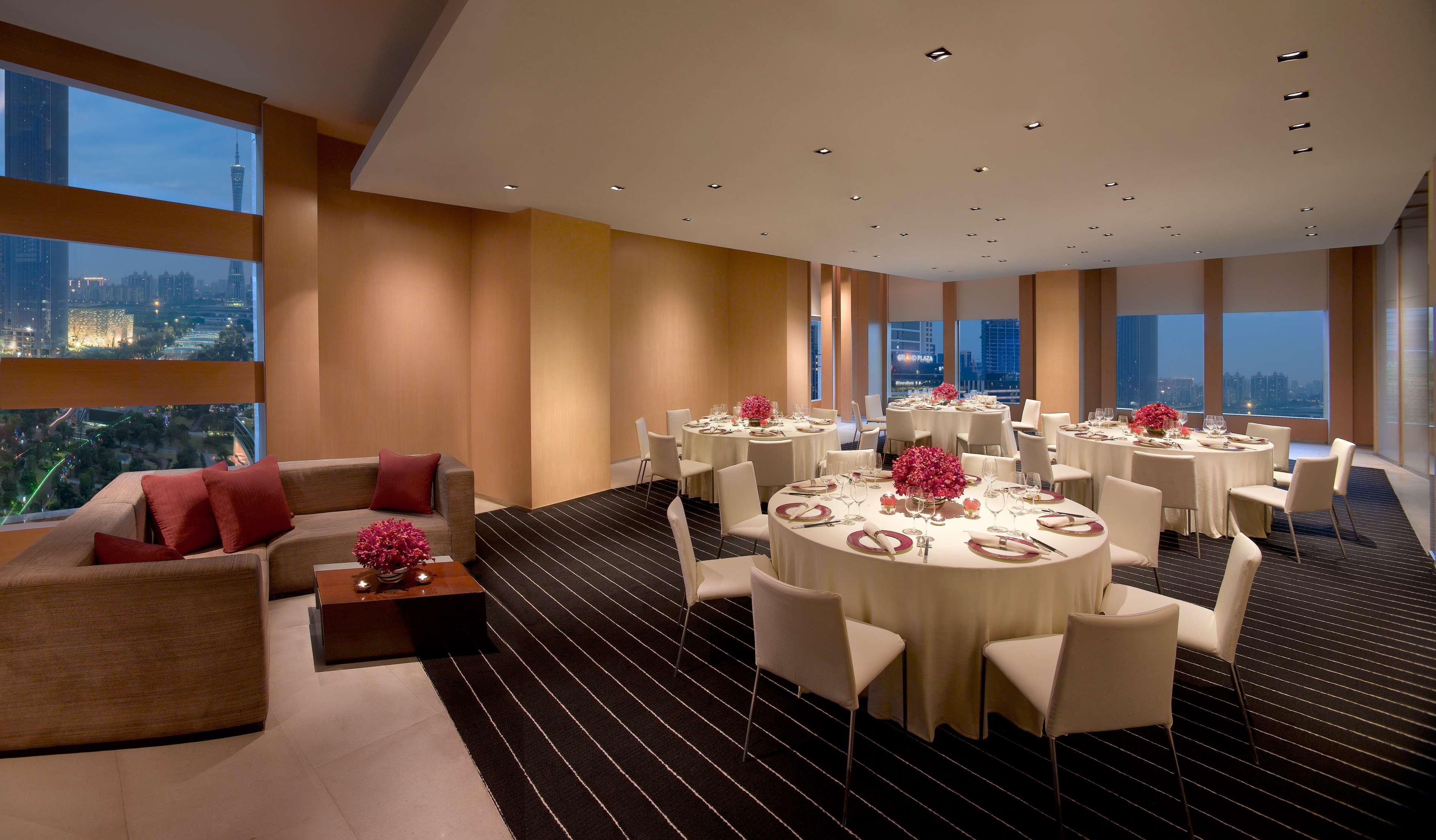 Grand Hyatt - Free Shuttle Between And Exhibition Center During Fair Hotel Guangzhou