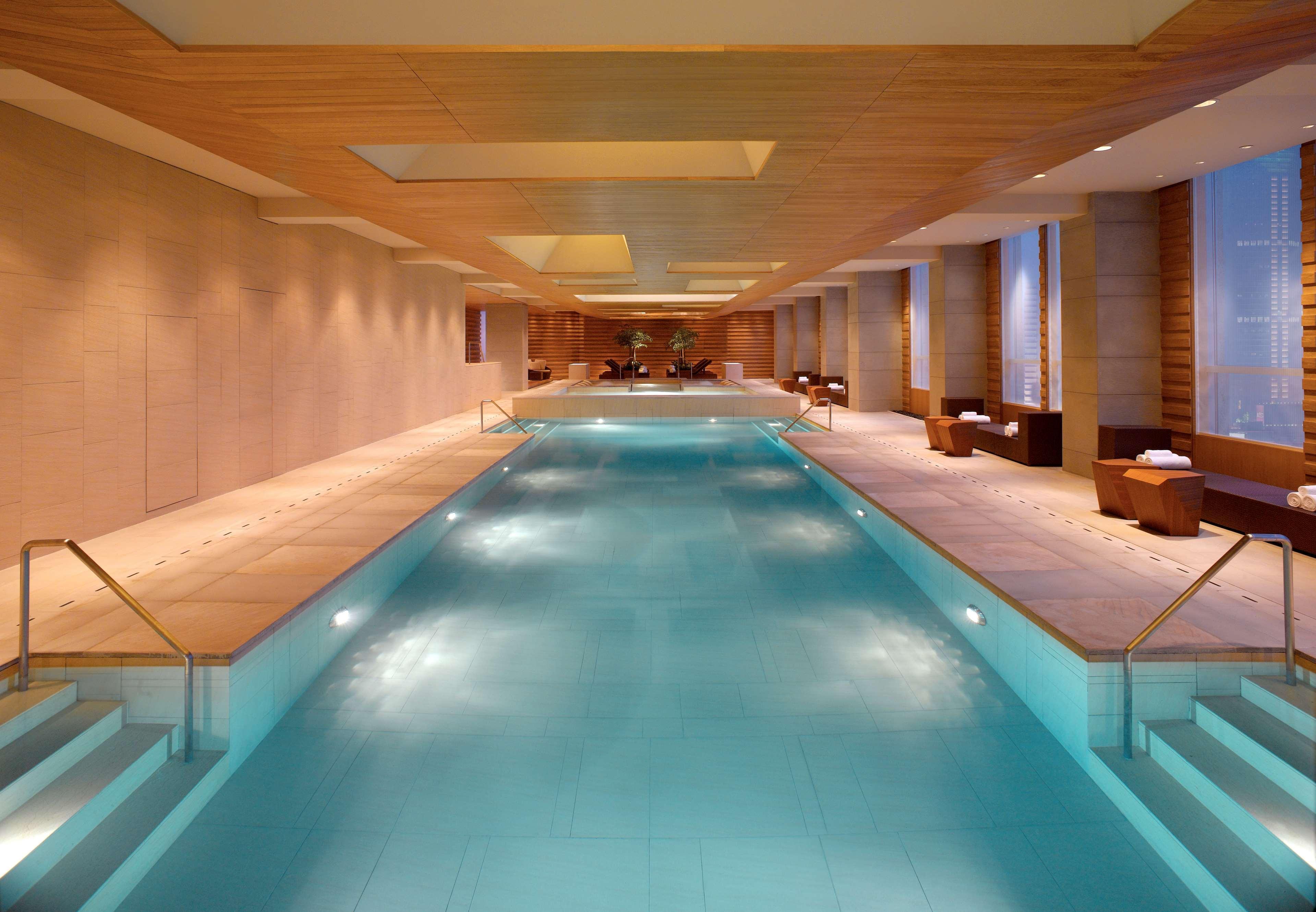 Hotel Grand Hyatt - Free Shuttle Between And Exhibition Center During Fair 5*