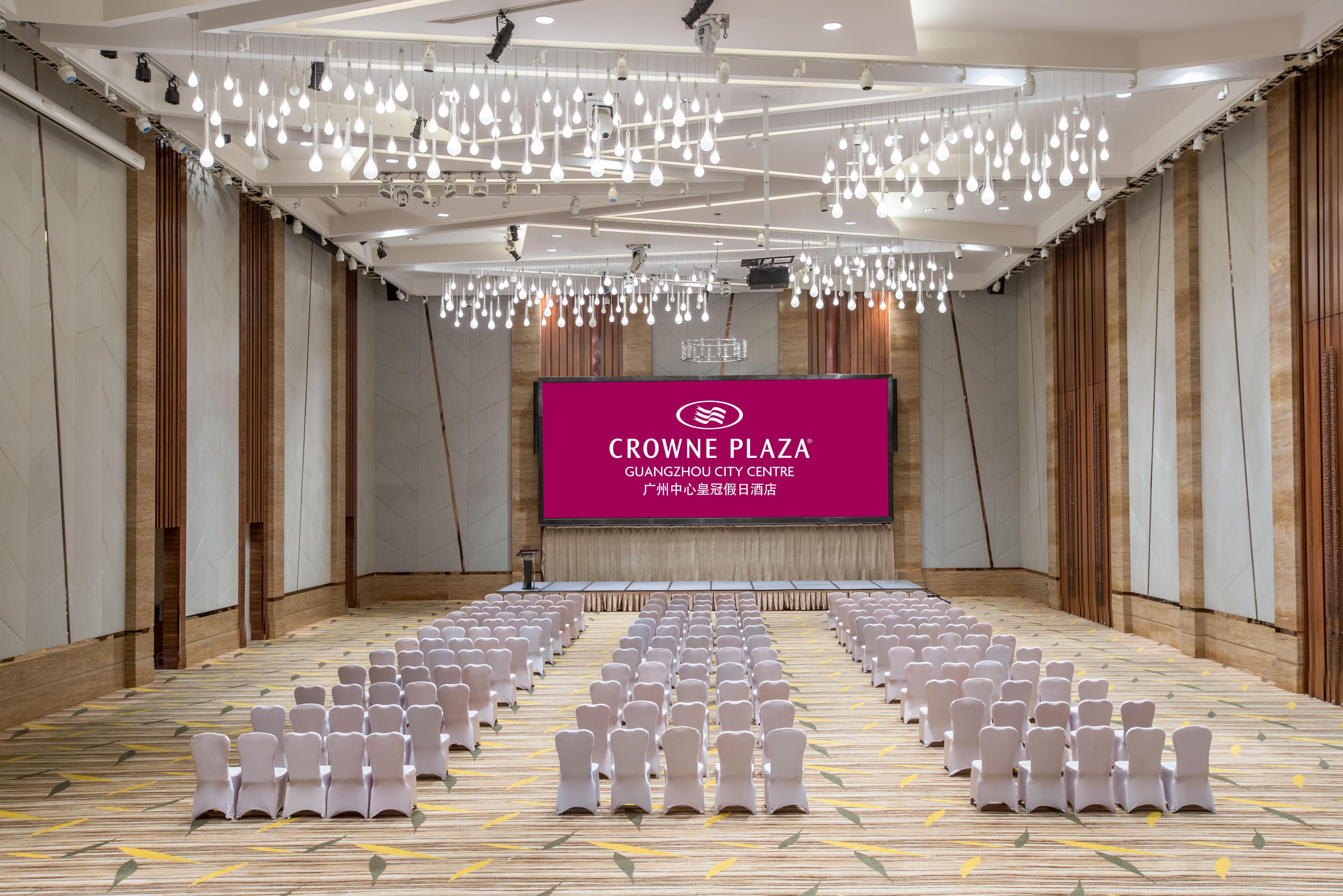 Crowne Plaza Centre By Ihg - Free Shuttle Between And Exhibition Center During Fair & Exhibitor Registration Counter 5* Guangzhou