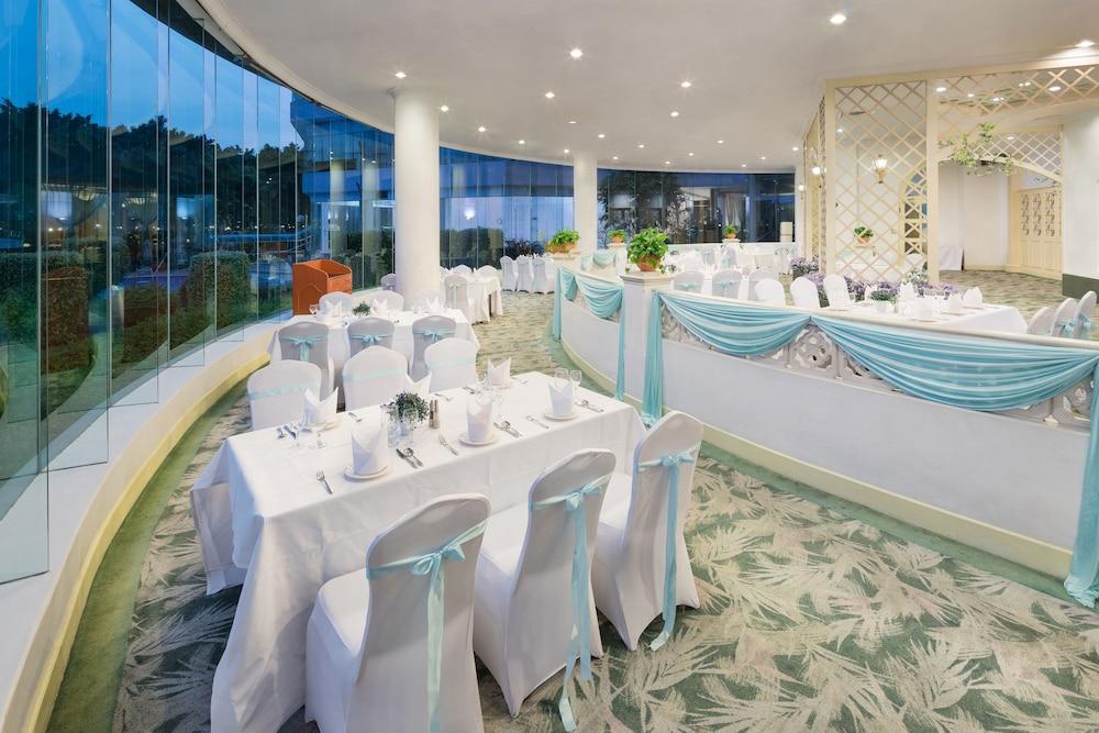 Ramada By Wyndham Pearl Guangzhou-canton Fair Free Shuttle Bus 4*