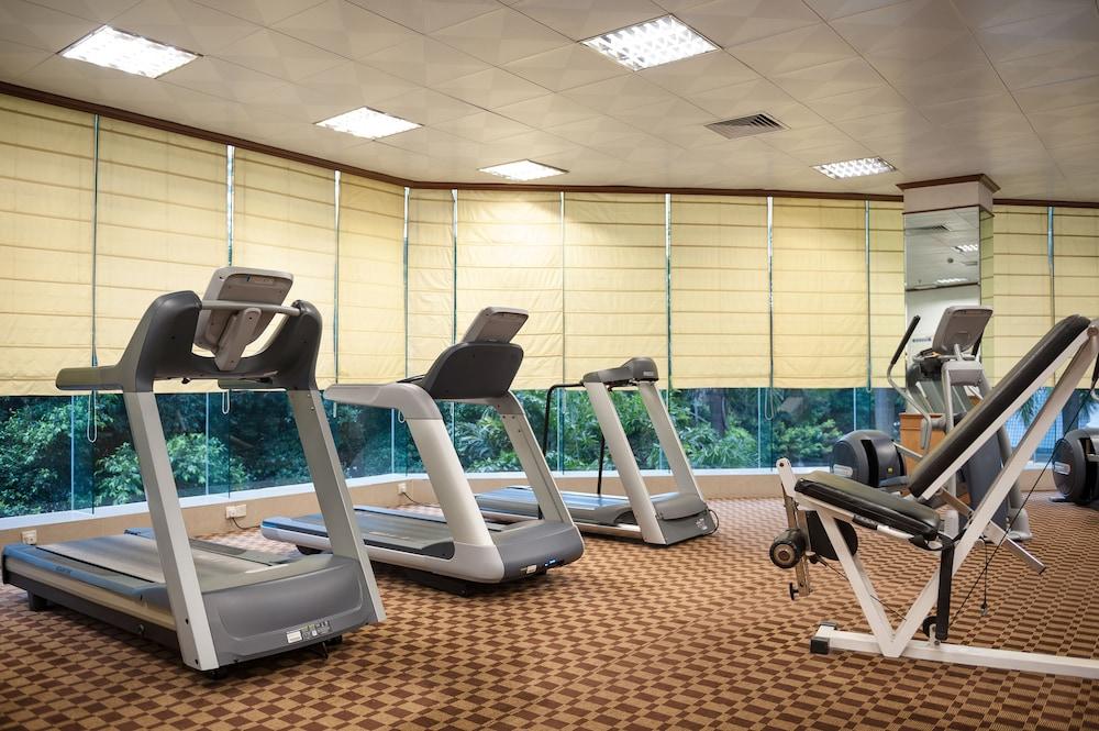 Hotel Ramada By Wyndham Pearl Guangzhou-canton Fair Free Shuttle Bus 4*
