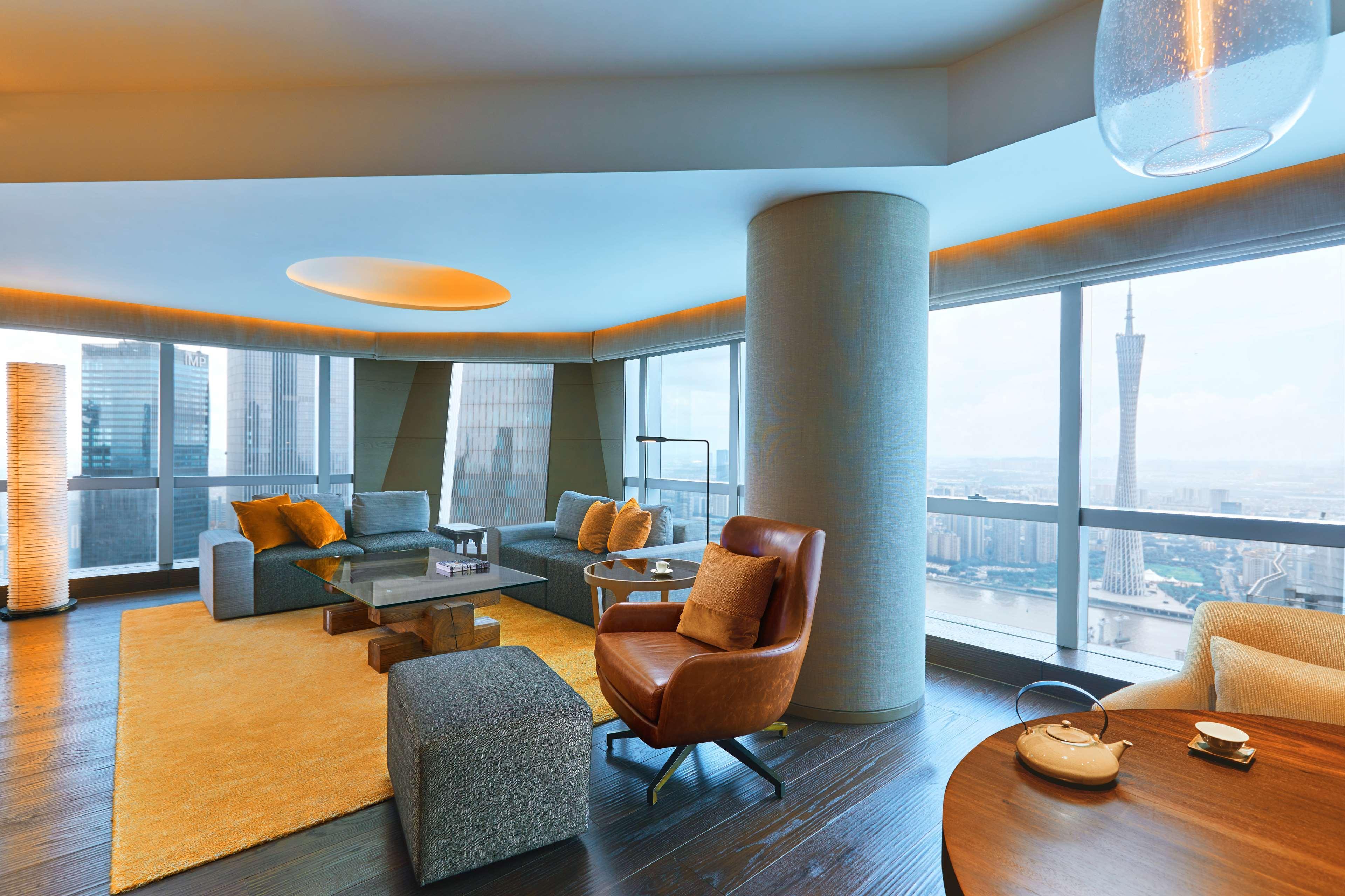 Park Hyatt - Free Shuttle Bus To Fair Complex & Overseas Buyer Registration Services During 14th Apr To 4th 5*