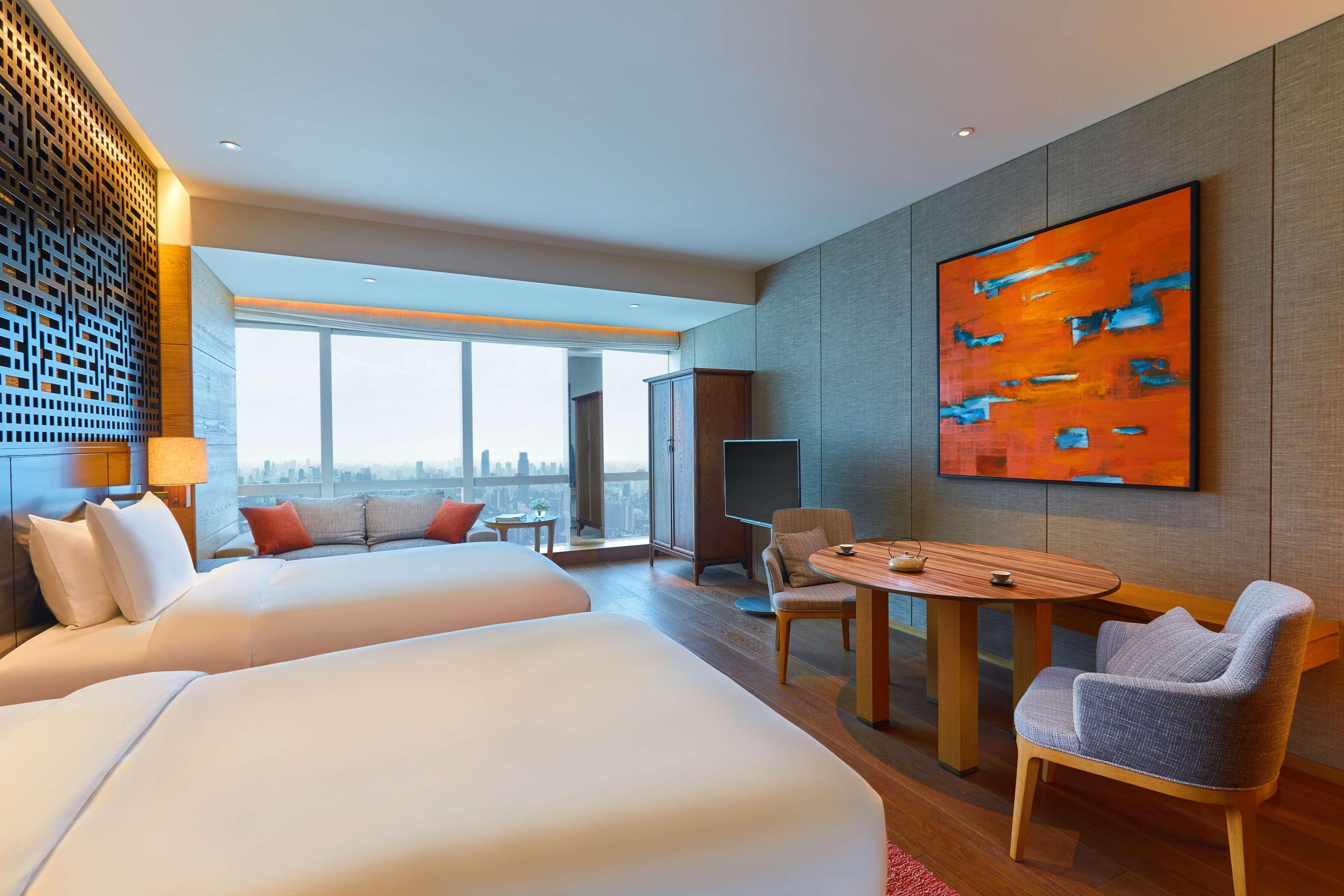 Park Hyatt - Free Shuttle Bus To Fair Complex & Overseas Buyer Registration Services During 14th Apr To 4th 5*