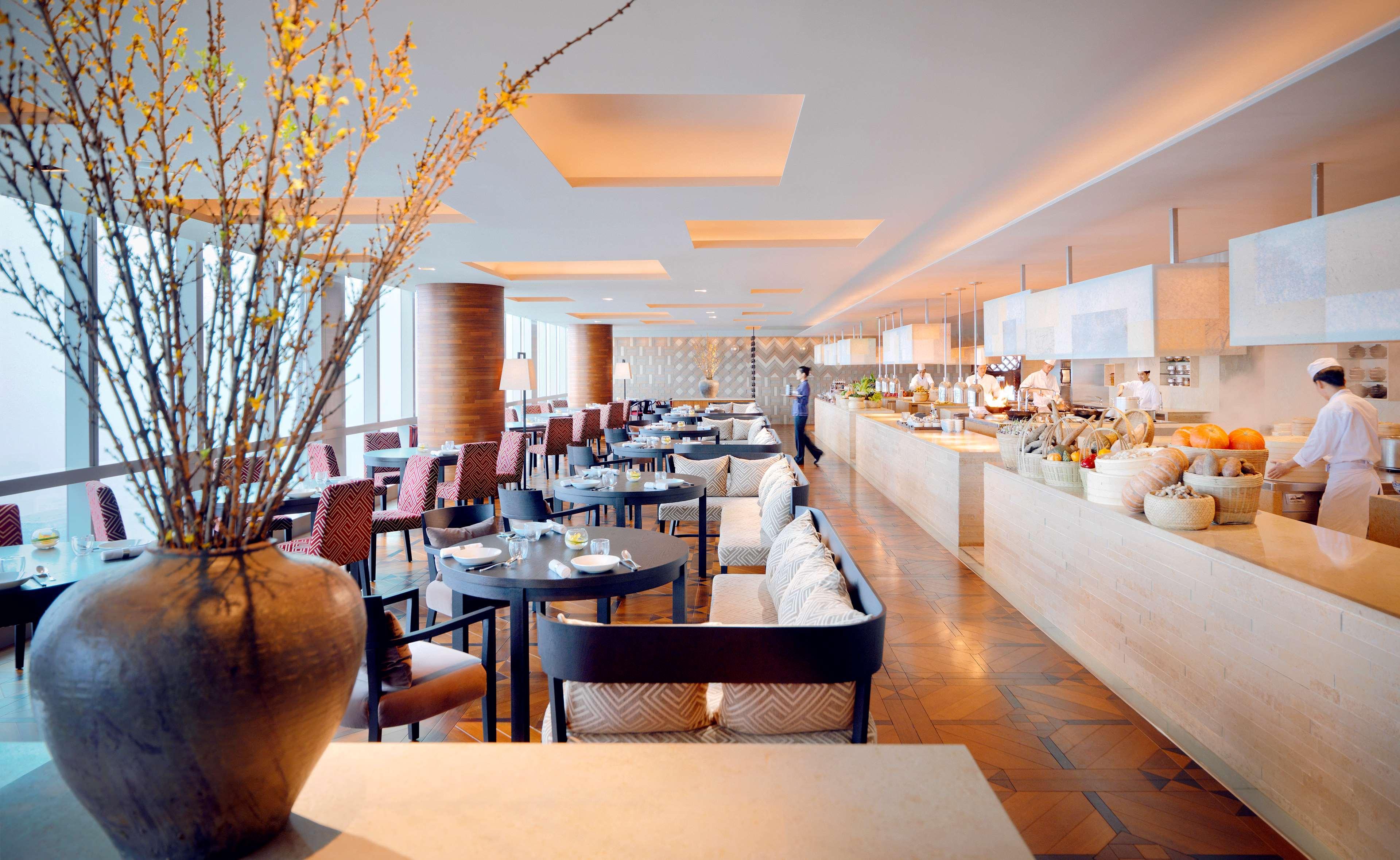 Park Hyatt - Free Shuttle Bus To Fair Complex & Overseas Buyer Registration Services During 14th Apr To 4th Guangzhou