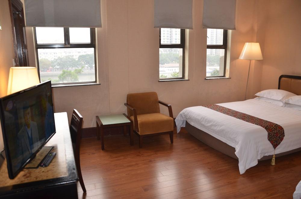 Hotel Aiqun - Fair Free Shuttle Bus During Fair Period 3*
