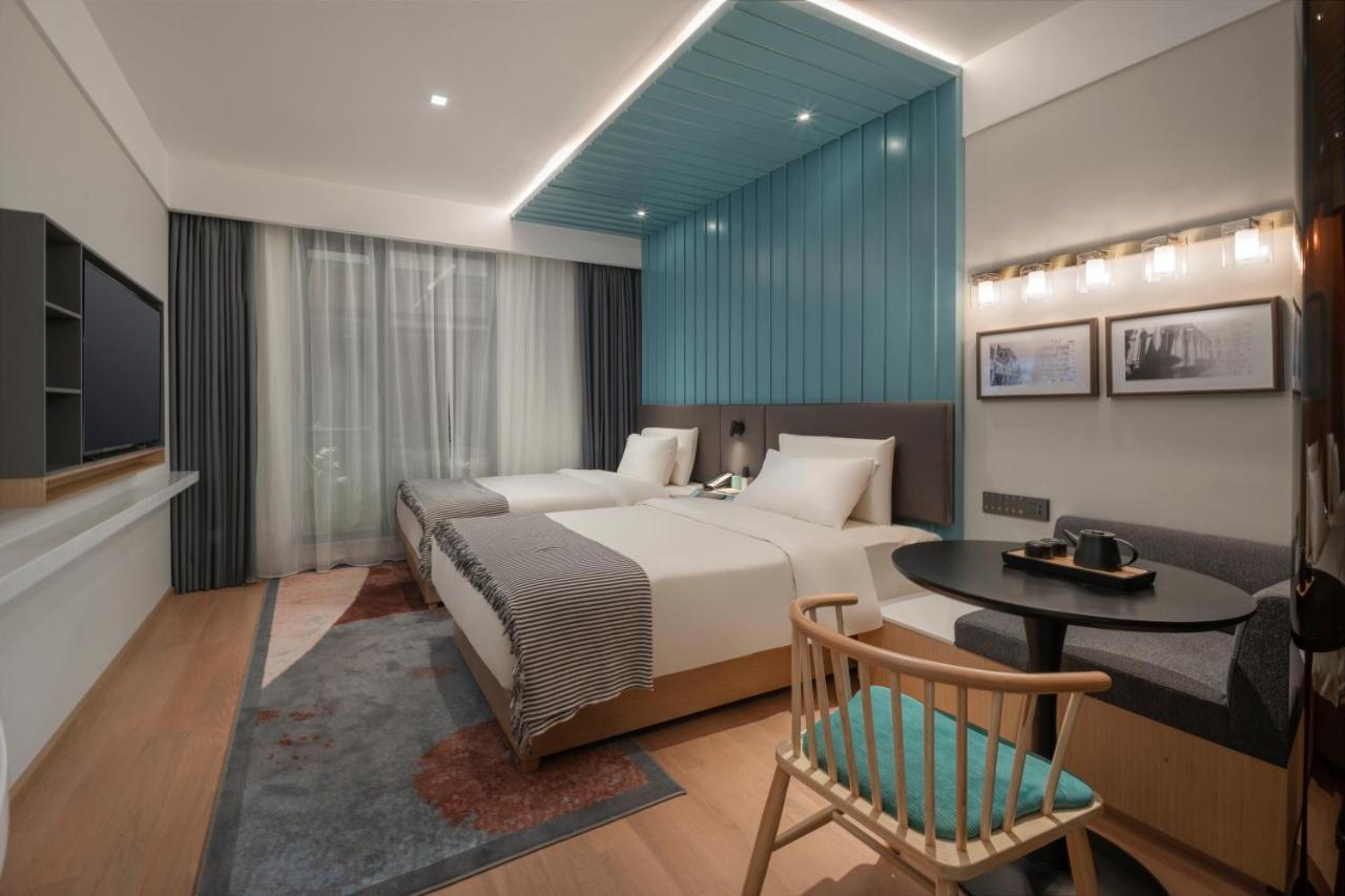 Citynote - Beijing Road Sun Yatsen Memorial Hall Metro Station 4*