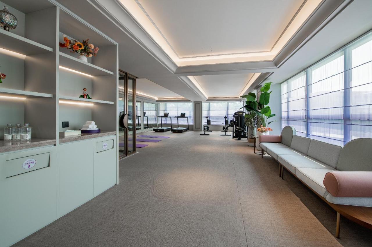 Mercure Baiyun International Airport - Airport Free Shuttle Bus Hotel
