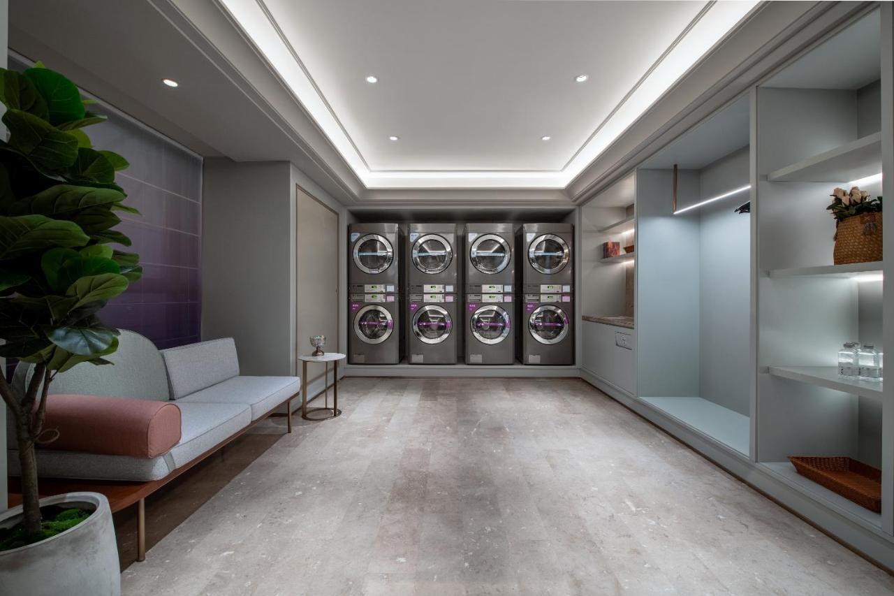 Hotel Mercure Baiyun International Airport - Airport Free Shuttle Bus 4*