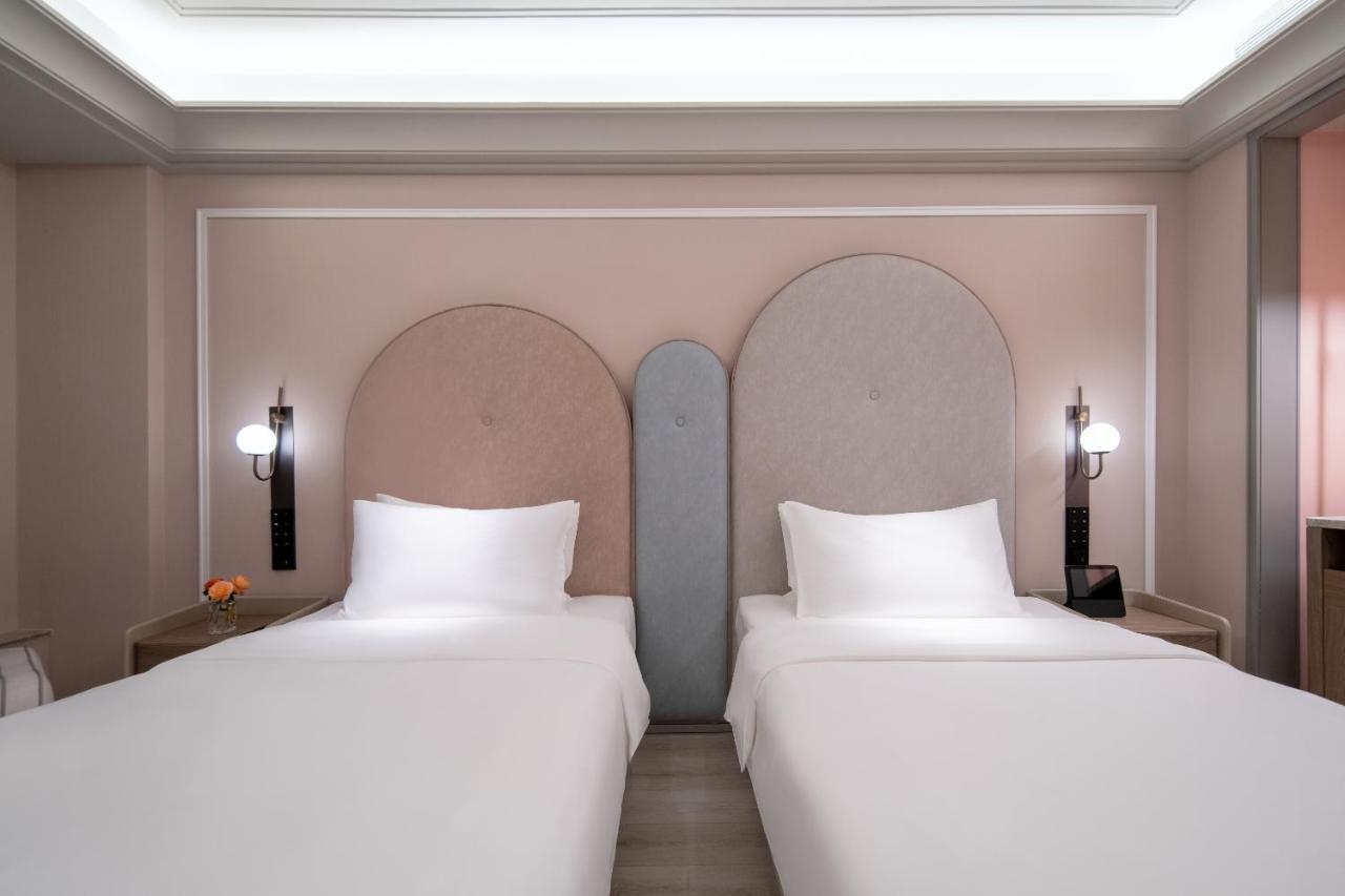 Mercure Baiyun International Airport - Airport Free Shuttle Bus Hotel
