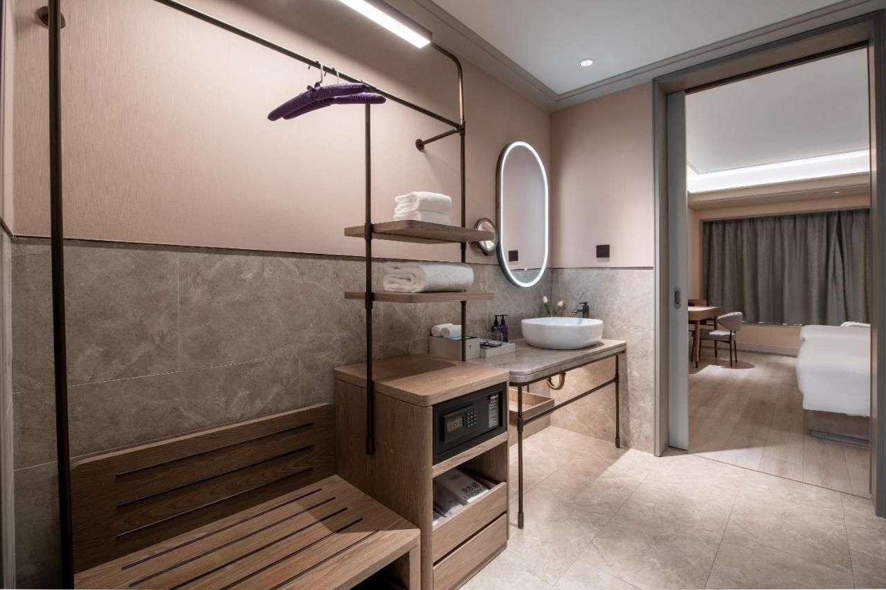 Hotel Mercure Baiyun International Airport - Airport Free Shuttle Bus Guangzhou