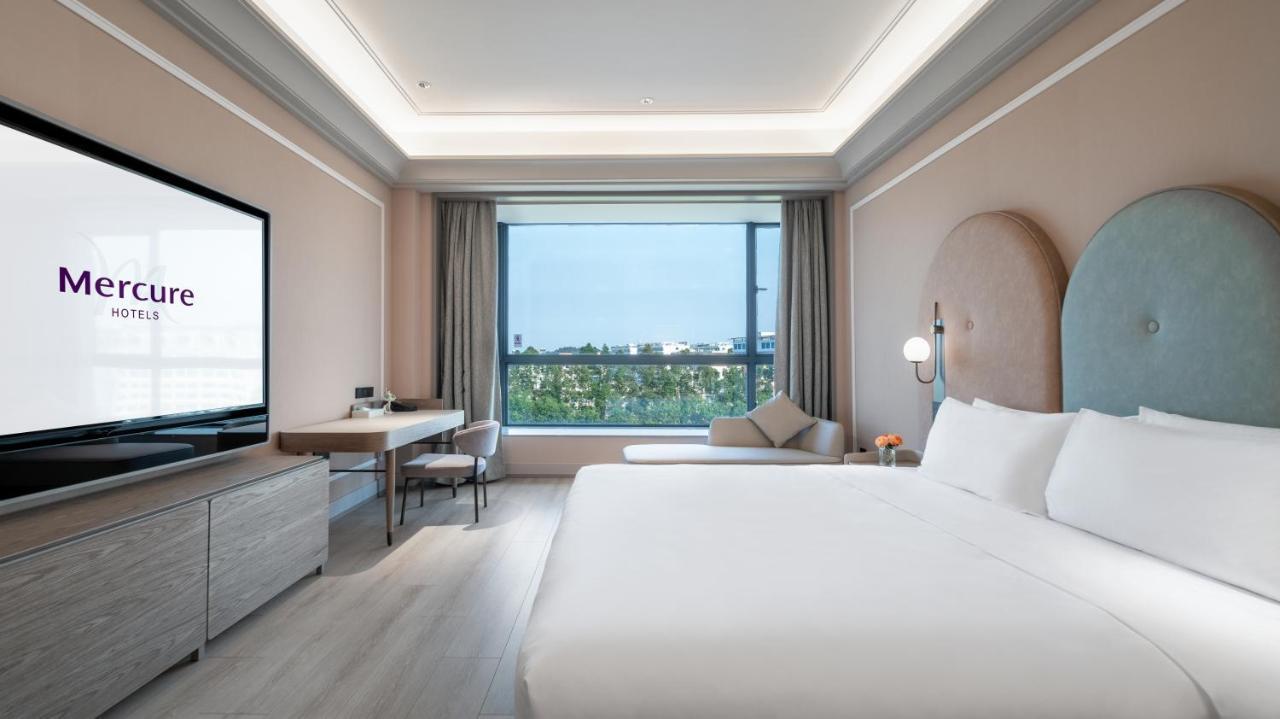 Mercure Baiyun International Airport - Airport Free Shuttle Bus Hotel Guangzhou