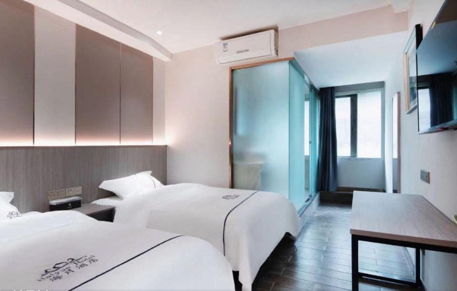 Hotel Haiyue 2*