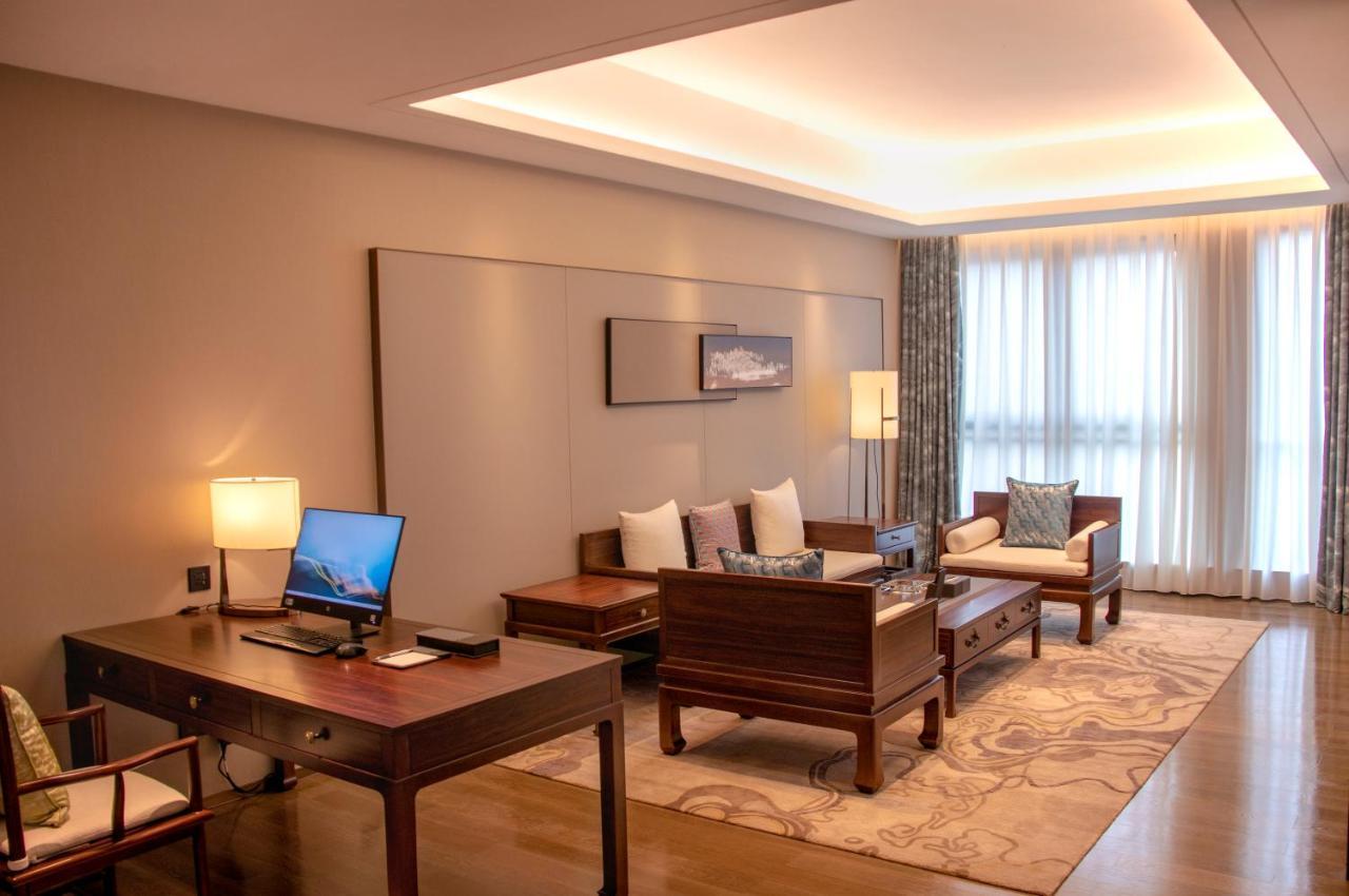 Pazhou Ln Dongfang Hotel-free Shuttle Bus To The Pazhou Convention Complex During Fair Period 4* Guangzhou