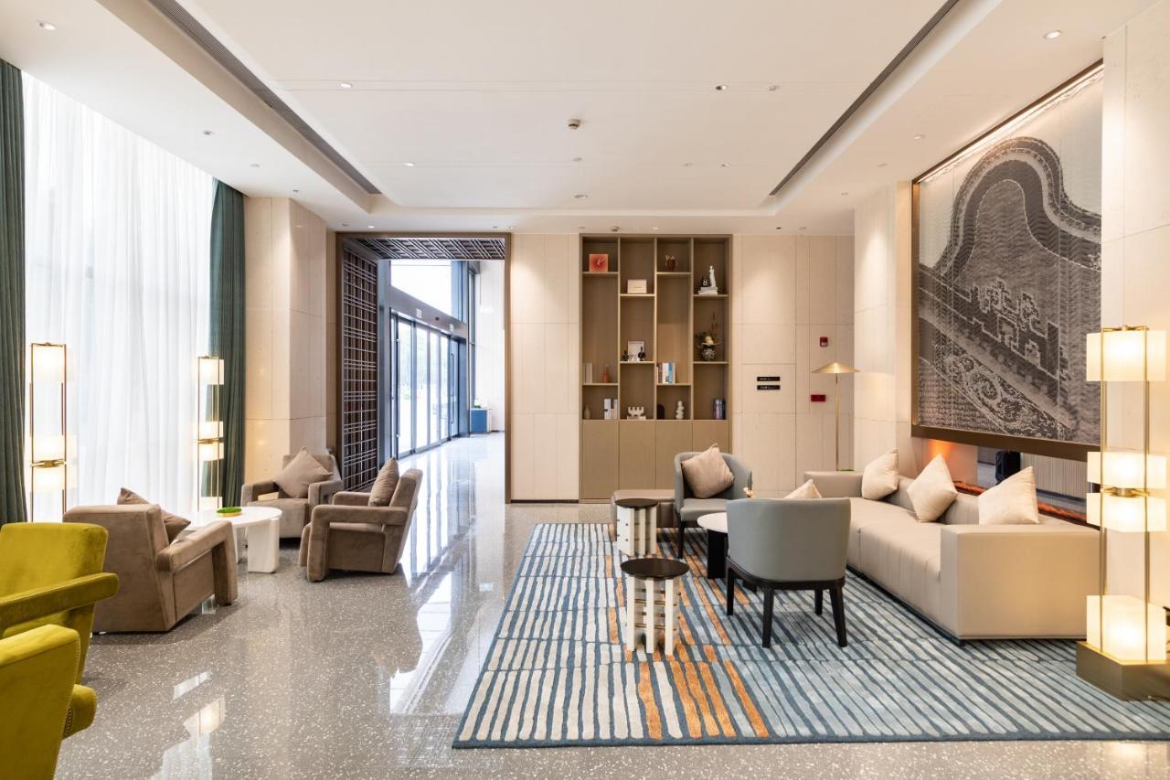 Hotel Baiyun Airport Mehood Liz Free Shuttle Bus To The 137th Fair Complex & Official Registration Agency Guangzhou
