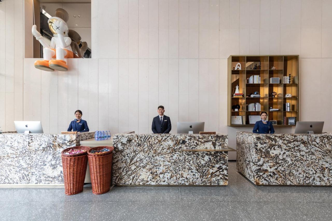 Hotel Baiyun Airport Mehood Liz Free Shuttle Bus To The 137th Fair Complex & Official Registration Agency Guangzhou