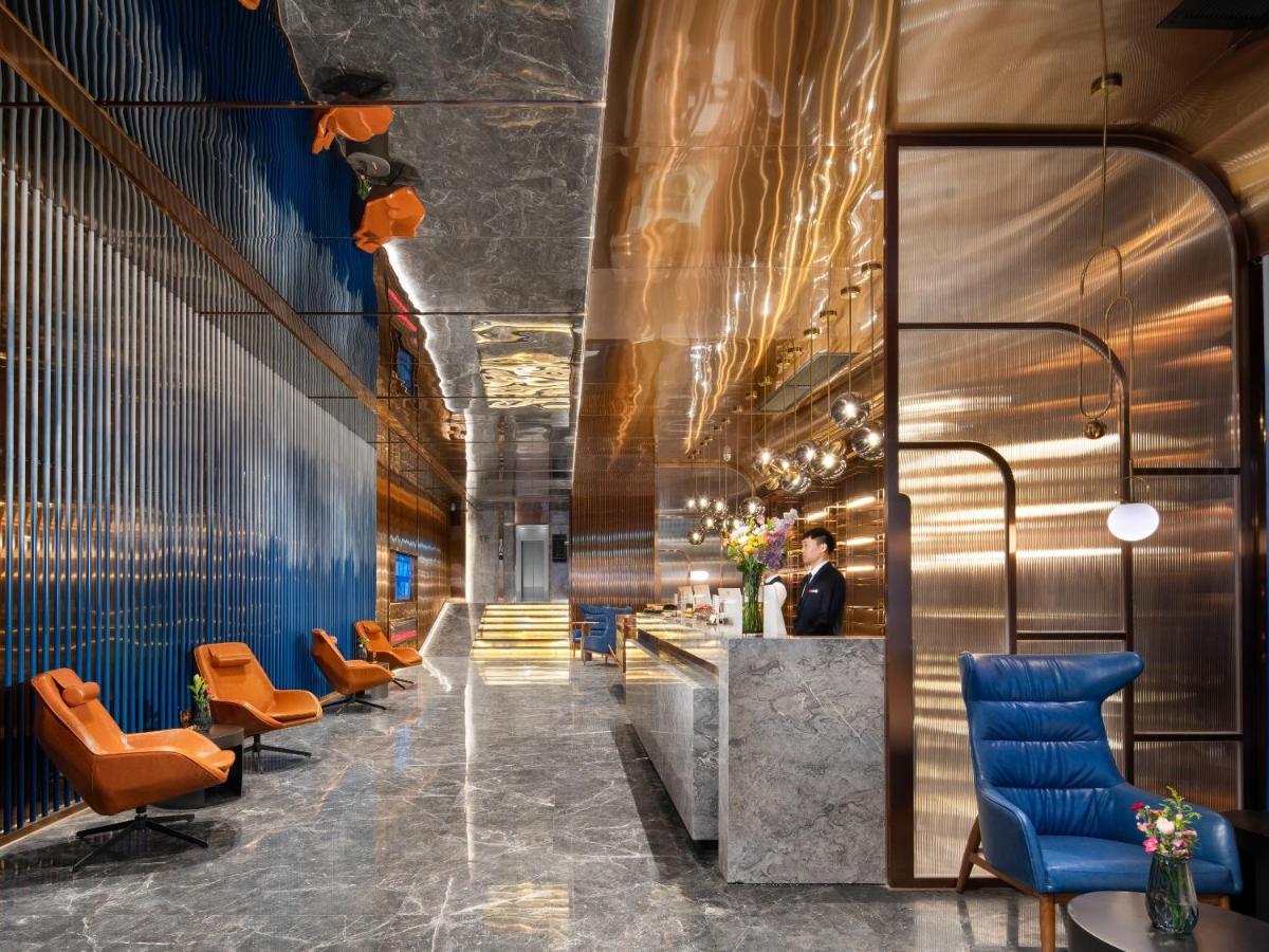 Hotel Echarm International Hotel Zhujiang New Town Wuyangcun Metro Station - Free Deliver Service To Canton Fair Complex Once A Day During Canton Fair Period