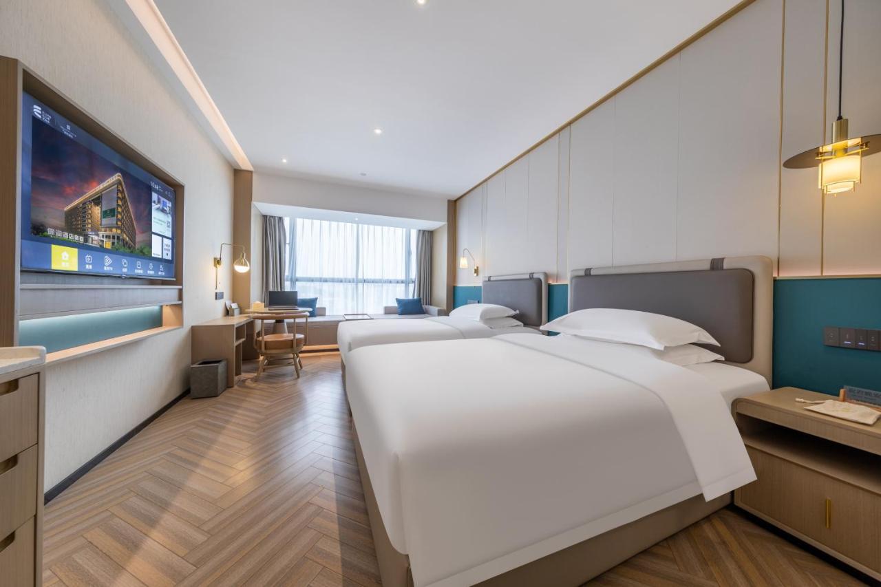 Baiyun Airport Mehood Liz Free Shuttle Bus To The 137th Fair Complex & Official Registration Agency Hotel Guangzhou