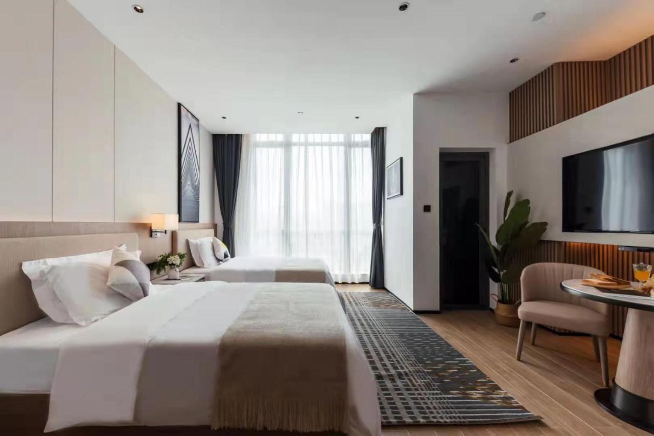 Livetour Shenzhou Road Metro Aparthotel 2*