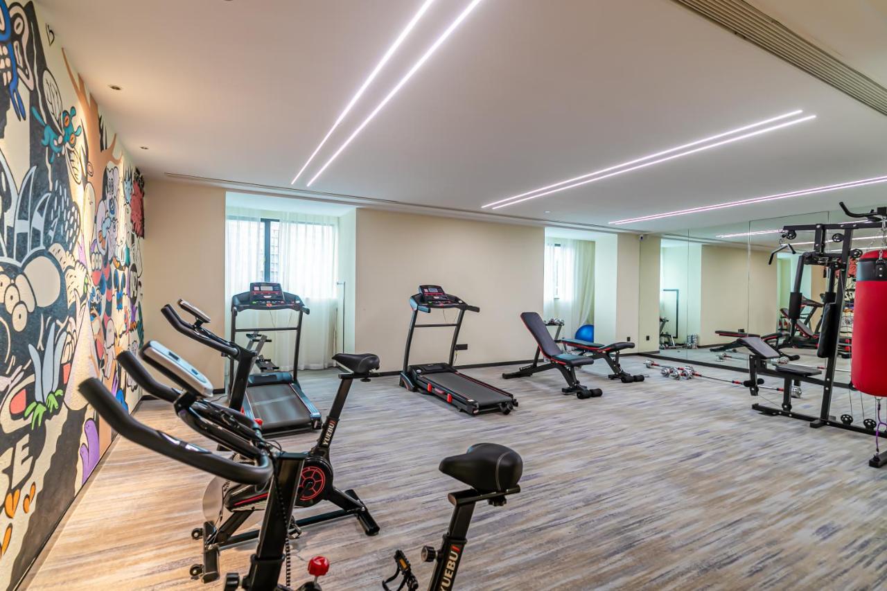 Hotel Empathy - East Railway Station Tianhe Sports Center 4*
