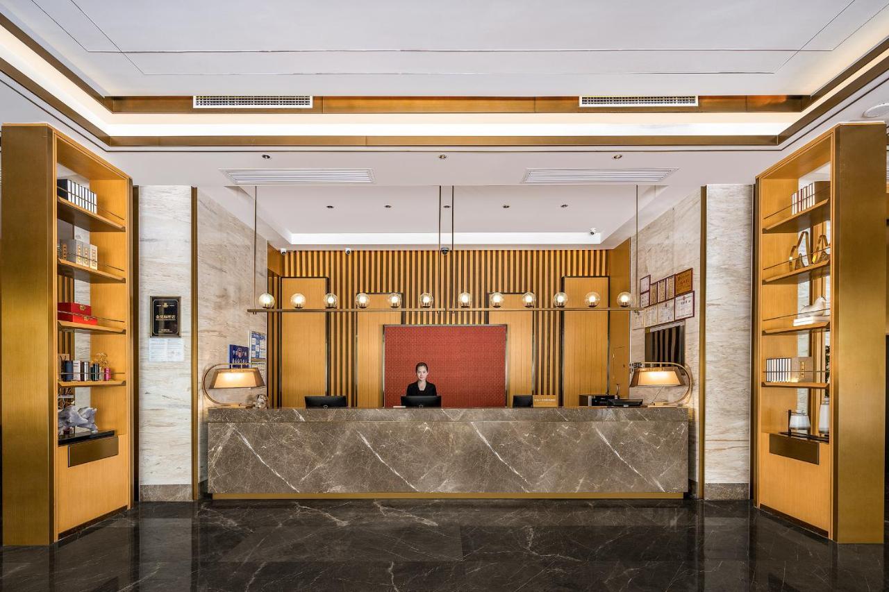 Hotel Lucky International Pazhou Convention And Exhibition Center Zhujiang New Town Branch - Free Shuttle Bus To Fair Complex During Fair Period & Overseas Buyers Registration Service & Free Vpn Internet Access 4*