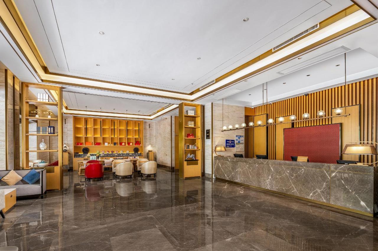 Hotel Lucky International Pazhou Convention And Exhibition Center Zhujiang New Town Branch - Free Shuttle Bus To Fair Complex During Fair Period & Overseas Buyers Registration Service & Free Vpn Internet Access