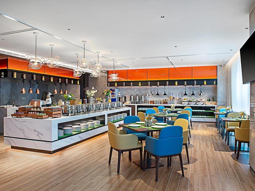 Hampton By Hilton Railway Station Hotel Guangzhou