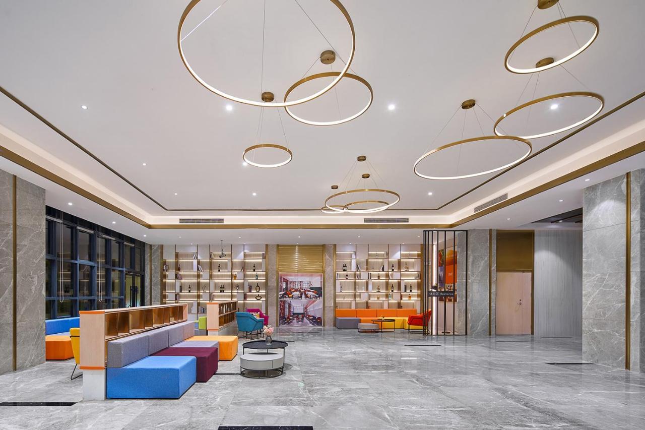 Hotel 广州白云机场花东朝阳路亚朵酒店 4*