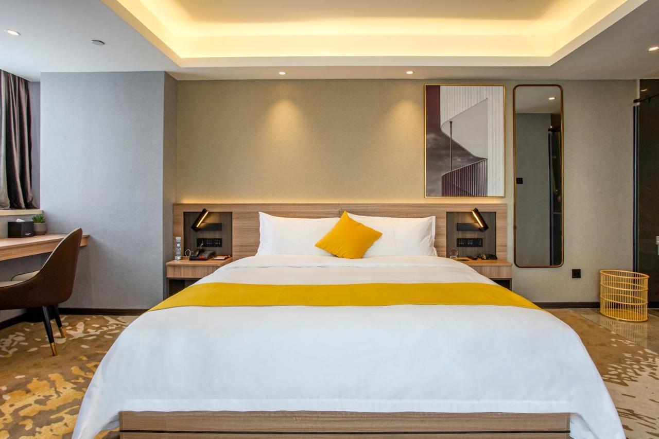 广州白云机场花东朝阳路亚朵酒店 4* Guangzhou