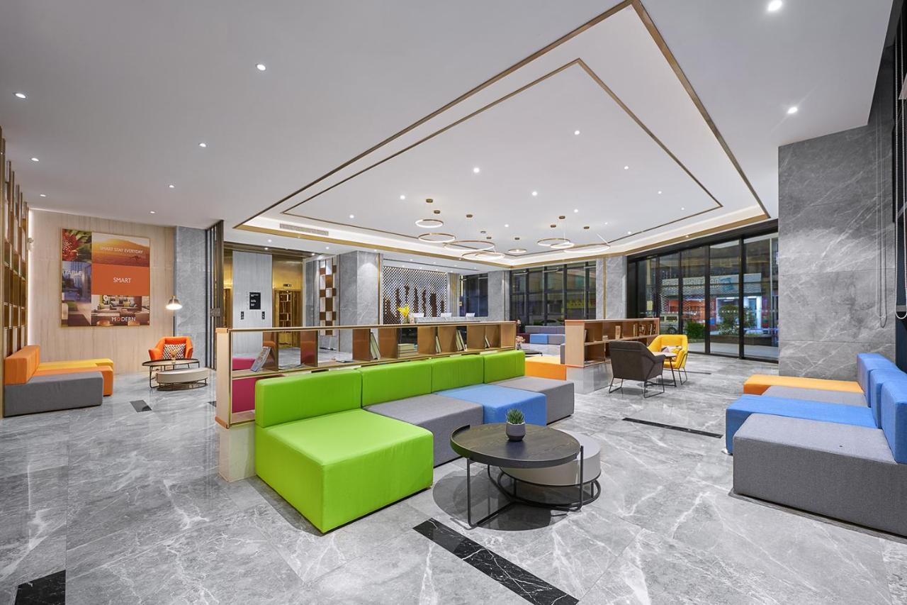Hotel 广州白云机场花东朝阳路亚朵酒店 4*