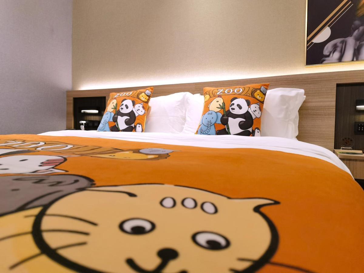 Hotel 广州白云机场花东朝阳路亚朵酒店