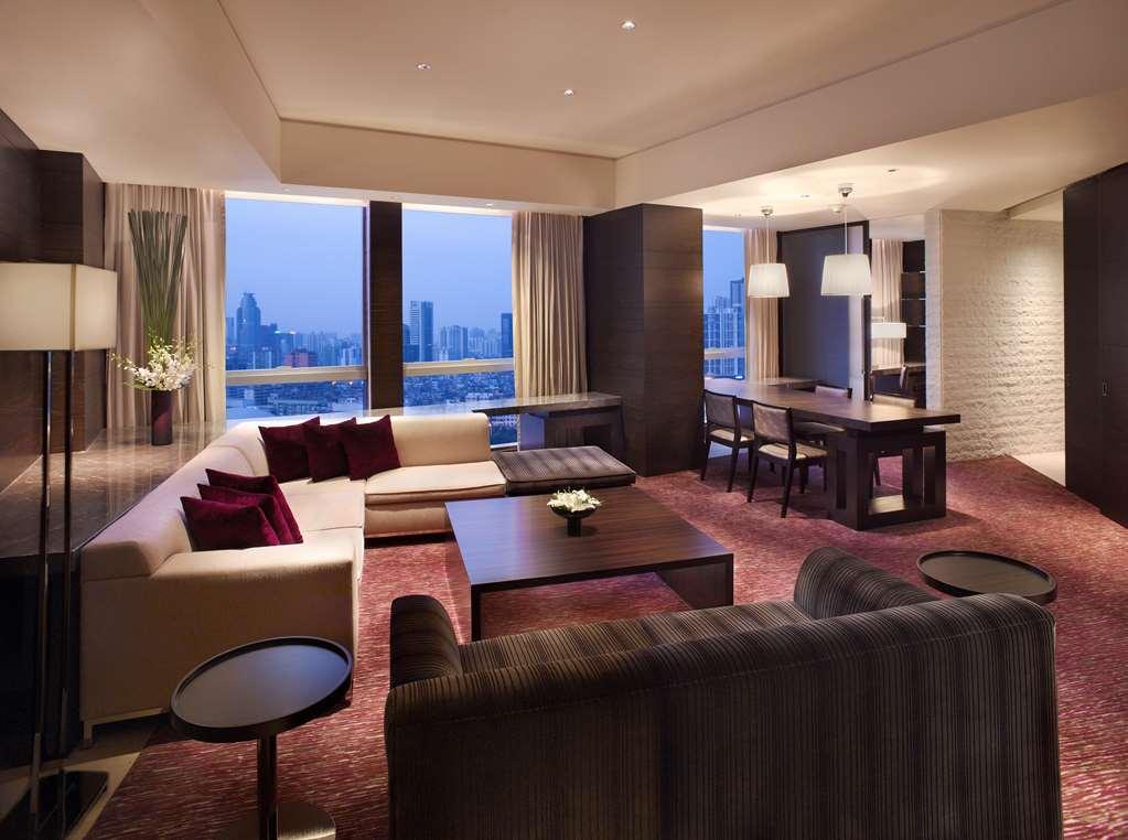 Grand Hyatt - Free Shuttle Between And Exhibition Center During Fair Guangzhou