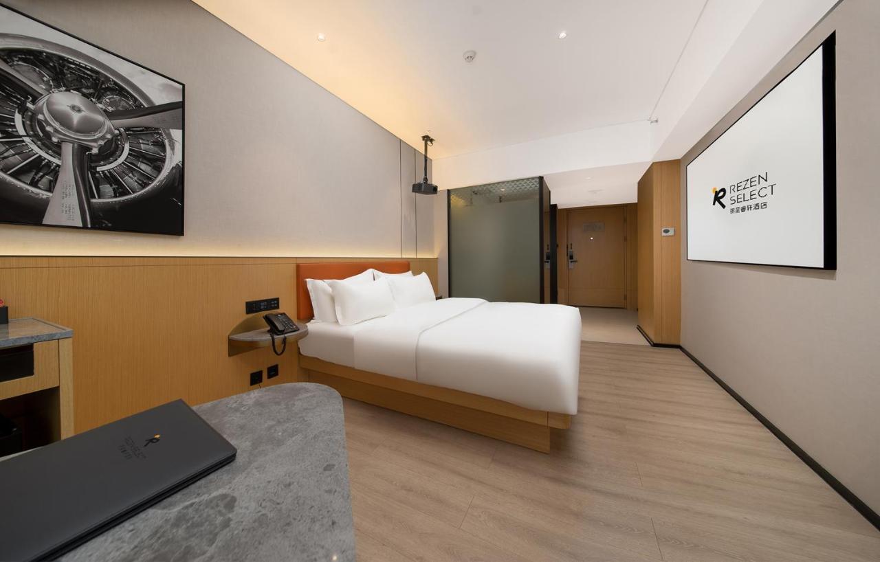 Hotel Rezen Select Guagnzhou Baiyun International Airport T2 Fair Certificate Application & Free Shuttle 4*