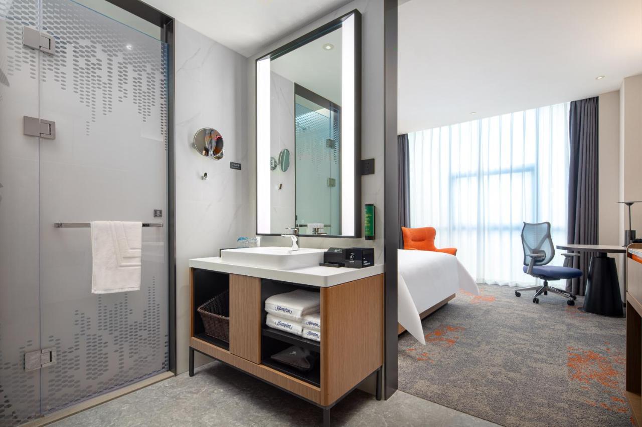 Hampton By Hilton Xintang Offers Complimentary Shuttle Services During Phase 1 And Phase 2 Of The Fair Hotel Guangzhou