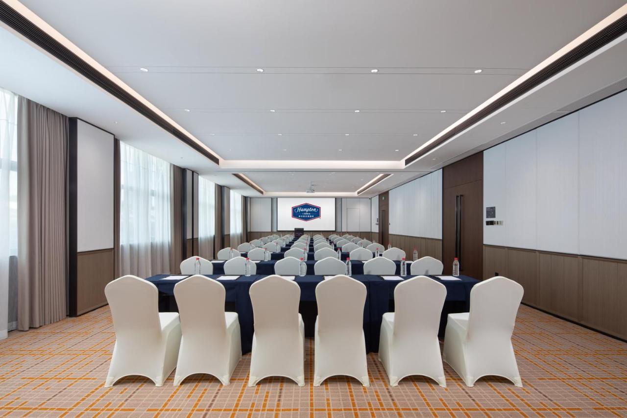 Hampton By Hilton Xintang Offers Complimentary Shuttle Services During Phase 1 And Phase 2 Of The Fair Hotel