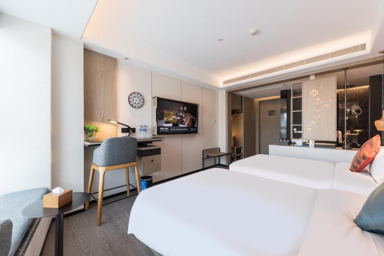 Hotel Paco Tower Pazhou-free Shuttle Bus For Fair