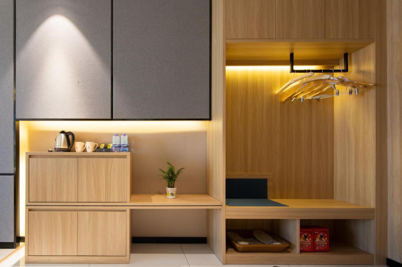 Hotel Ausotel By Argyle Baiyun International Airport Renhe Metro Exit B