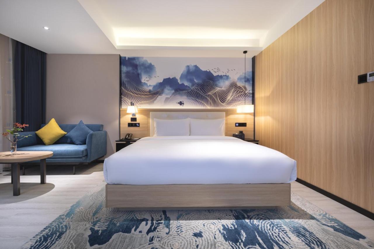 Ausotel By Argyle Baiyun International Airport Renhe Metro Exit B