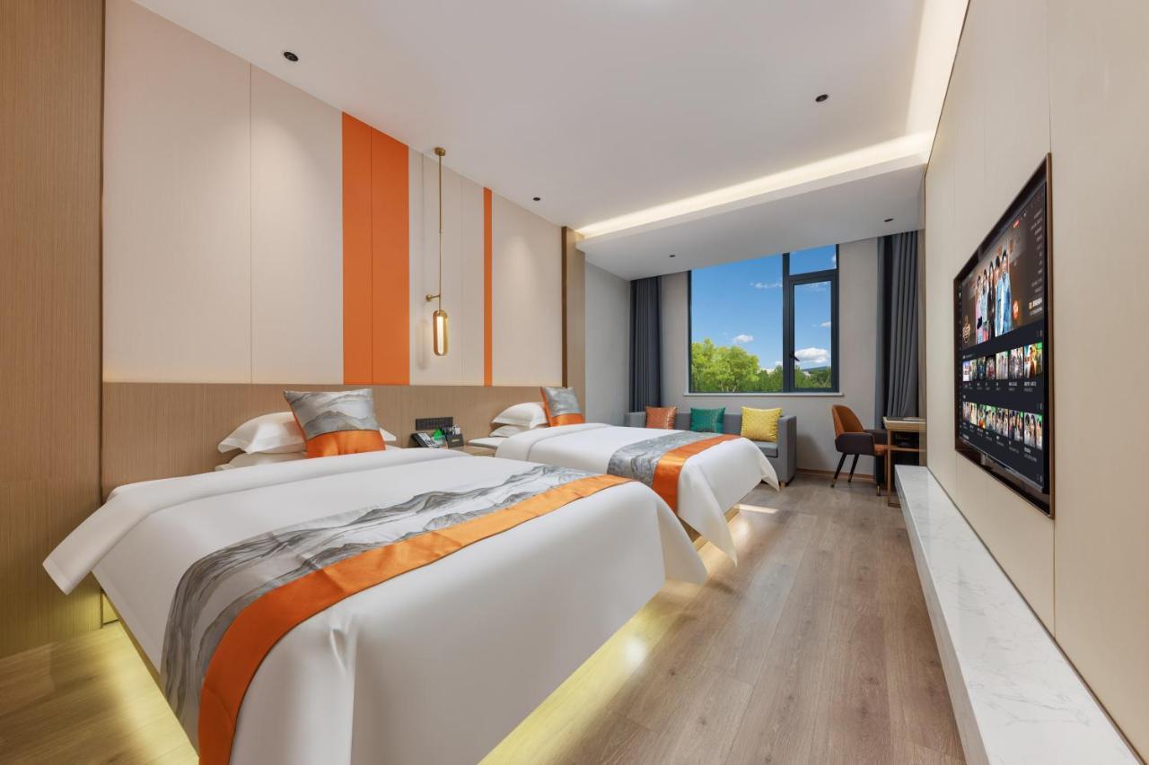Yachen Hotel 2*